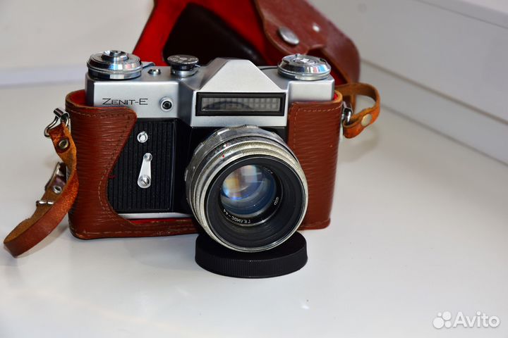 Зенит Е Зеркальный фотоаппарат СССР ранний М39