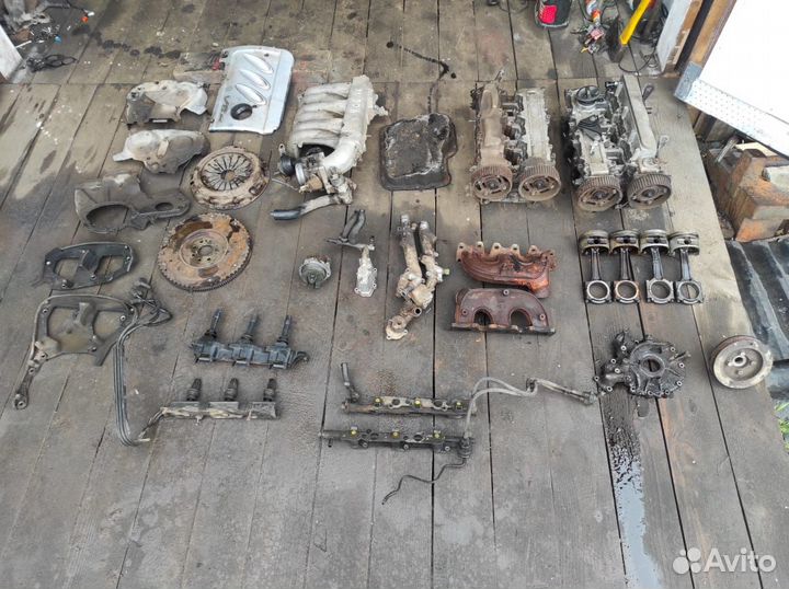 Двигатель по частям peugeot 406 XFZ (ES9J4)