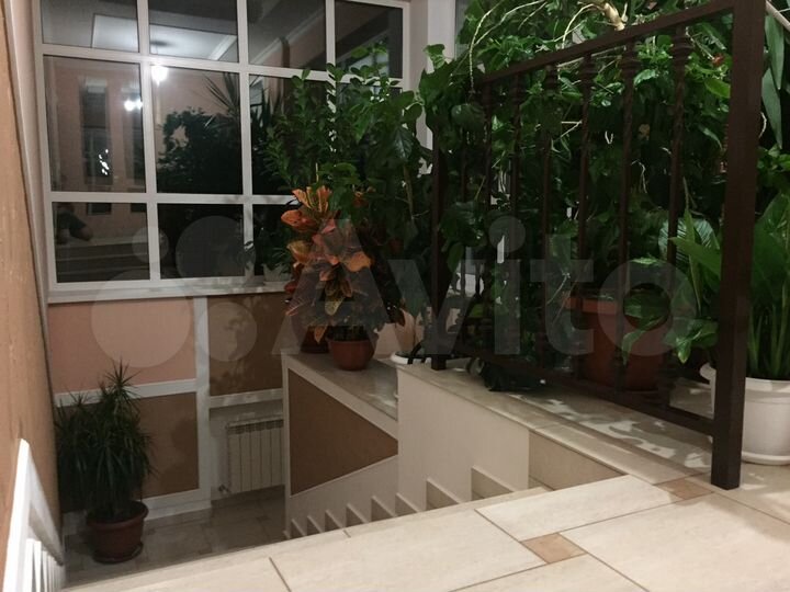 Дом 280 м² на участке 6 сот.