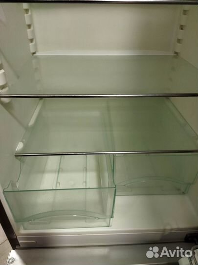 Продам холодильник liebherr