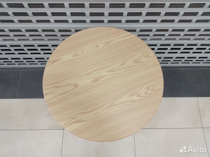 Журнальный столик