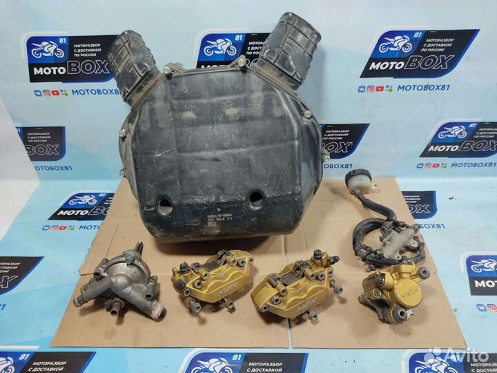 Запчасти дла Honda CBR 929 RR fireblade 2000