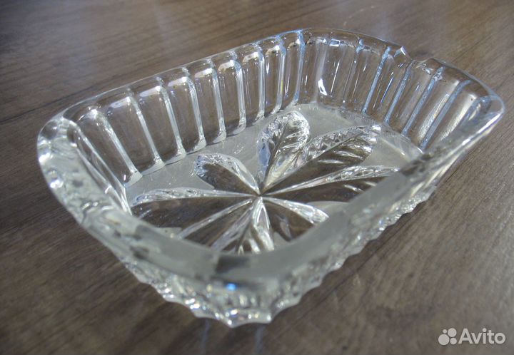 Хрустальная пепельница