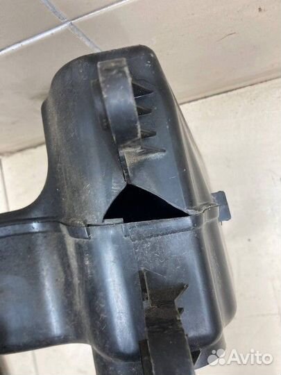 Резонатор воздушного фильтра LADA Vesta