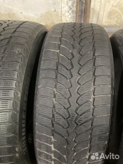 Bridgestone Blizzak LM-001 235/55 R19