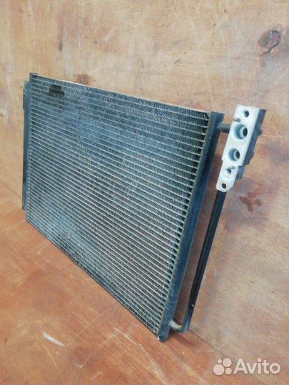 Радиатор кондиционера Bmw X5 E53 M62B44 2001