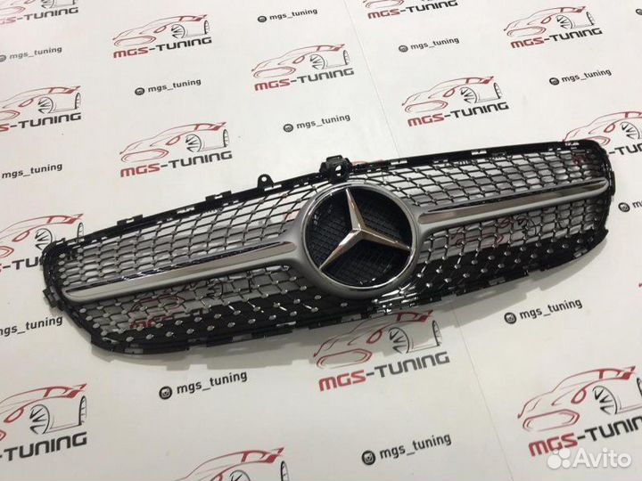 Решетка CLS W218 Diamond Silver Хром звезда П/К