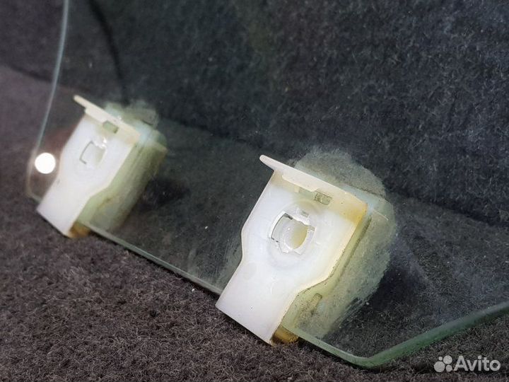 Стекло переднее левое Mazda 6 Gh хэтчбек 2.0 LF-DE