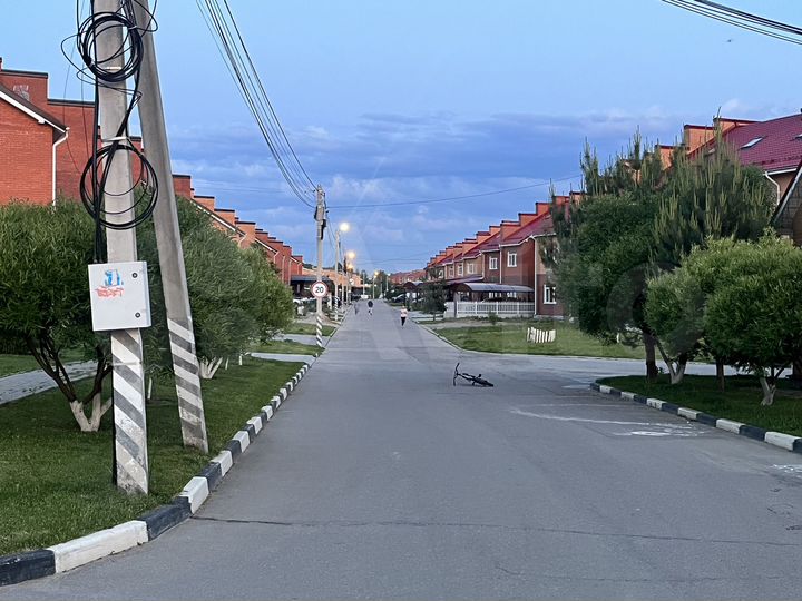 Таунхаус 145 м² на участке 2,8 сот.