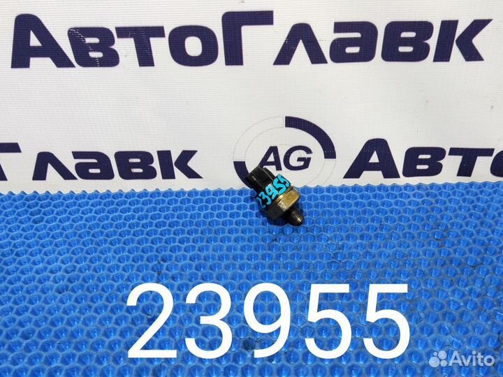 Датчик давления масла Toyota Ipsum