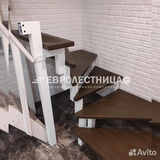 Лестница в дом / лестница металлическая