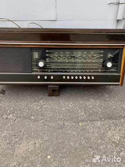 Проигрыватель виниловых пластинок СССР