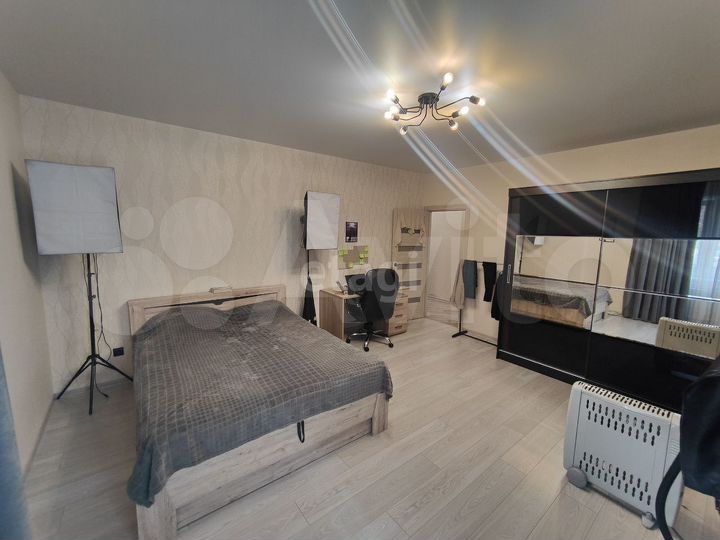 3-к. квартира, 77,8 м², 1/17 эт.