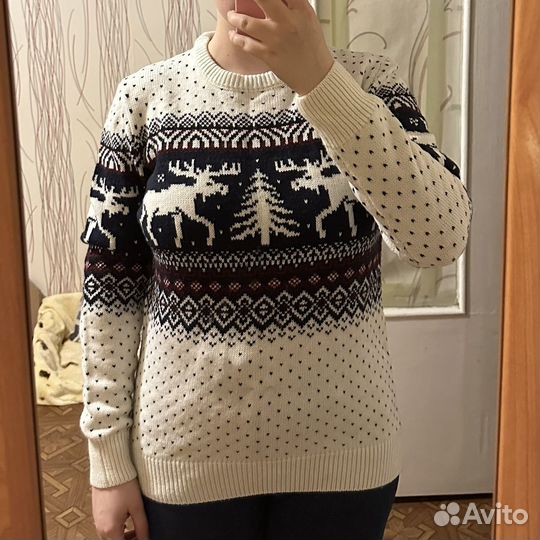 Свитер женский