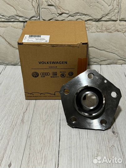 Ступица передняя Audi/VAG Оригинал 8W0407613