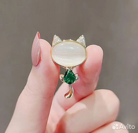 Брошь новая
