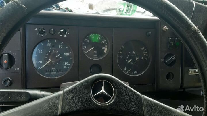 Mercedes-Benz 814, 1991