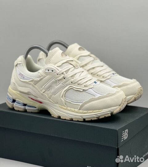 Новые Кроссовки New Balance 2002R Lux