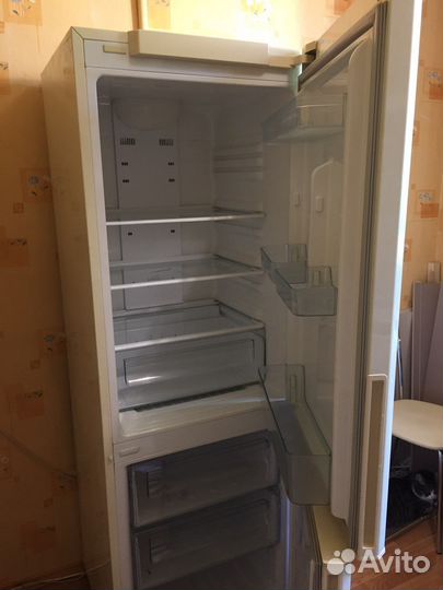 Холодильник бу samsung RL-34еcvb