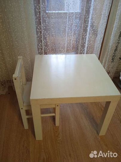 Детский стол и стул IKEA