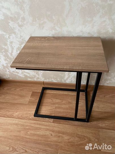 Столик для ноутбука