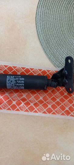 Пневмопружина задней двериMersedes GL350 кузов 164