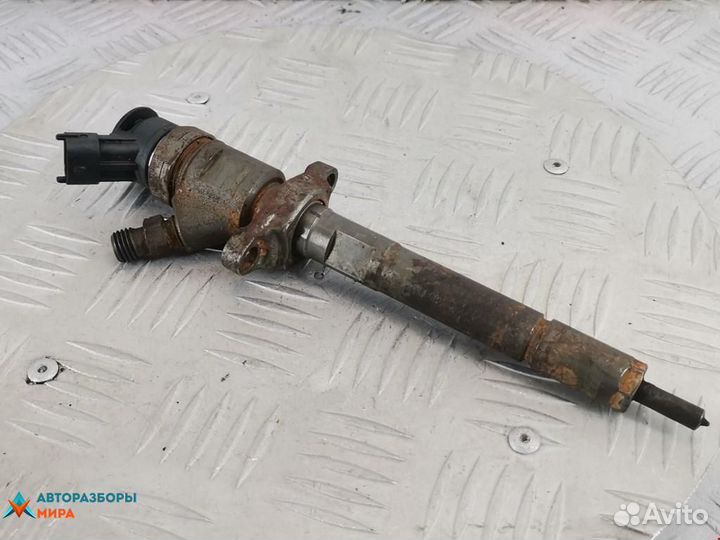 Форсунка Ford Focus 2 рест. 2009 1633633