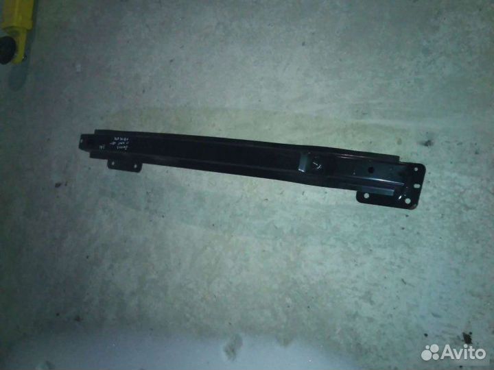 Усилитель бампера задний Ford Focus