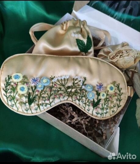 Шелковые маски для сна с ручной вышивкой