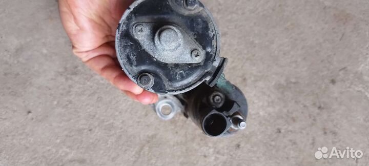 Стартер volkswagen transporter T5 1.9 TDi