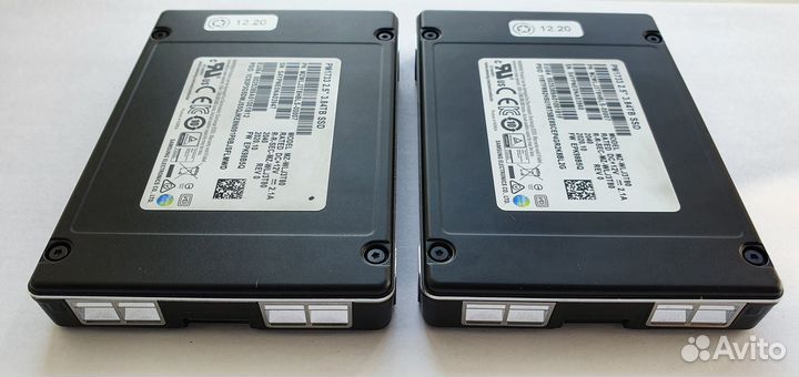 Samsung PM1733 U2 SSD 3.84TB