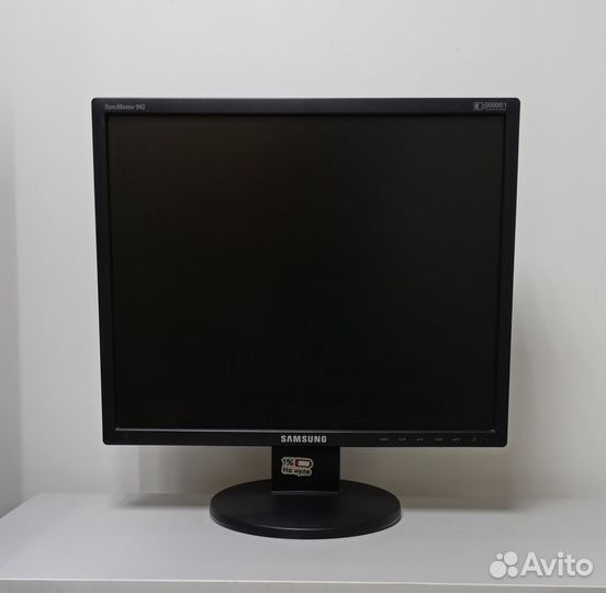 Монитор samsung 943n