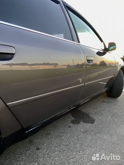 Audi A6 1.8 МТ, 1997, 300 000 км