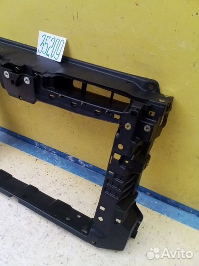 Volkswagen Jetta 6 передняя панель телевизор