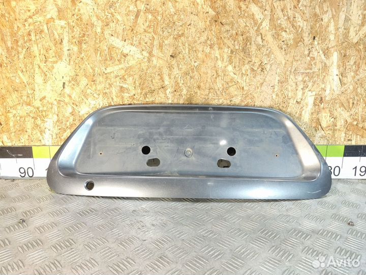 Накладка крышки багажника Mitsubishi Lancer 9