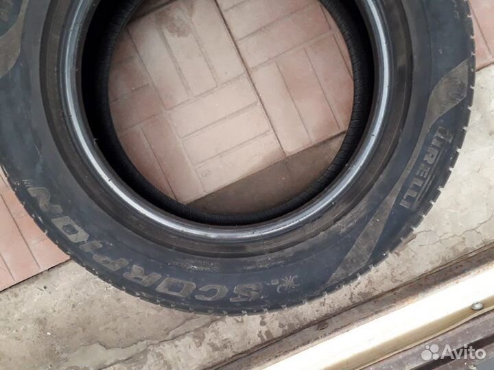 Pirelli Scorpion 215/60 R16 95