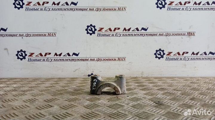 Кронштейн стабилизатора правый Man Tgs