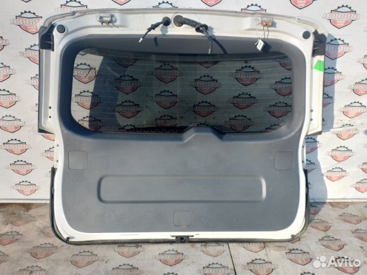 Дверь багажника Toyota Estima ACR50 2azfe 2011