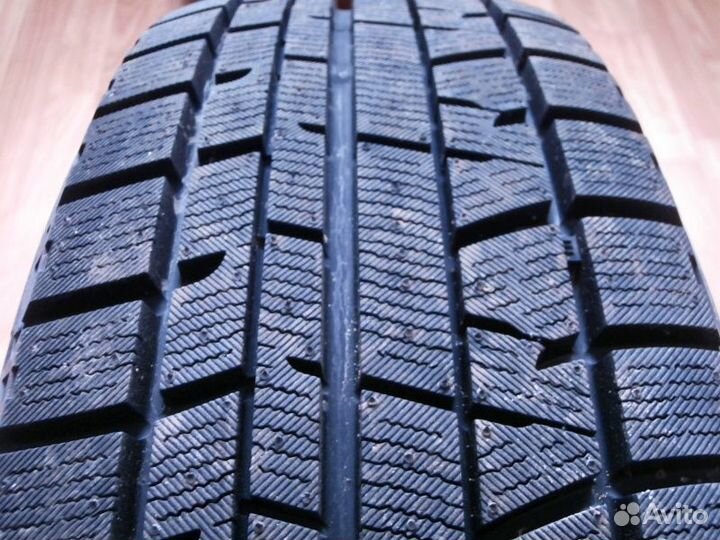 Yokohama Ice Guard IG50+ 215/50 R17