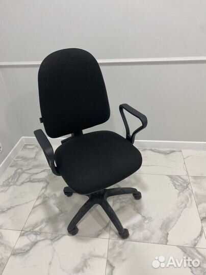 Компьютерное кресло