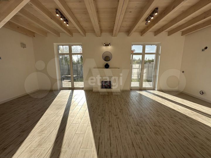 Дом 128 м² на участке 6 сот.