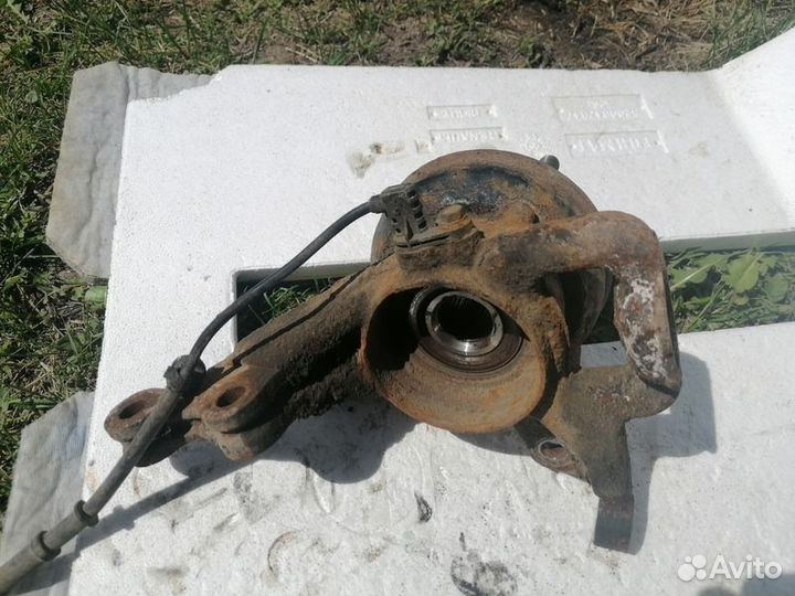 Кулак поворотный передний левый Hyundai i30