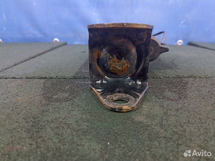 Стойка пневматическая задняя левая Mercedes-Benz