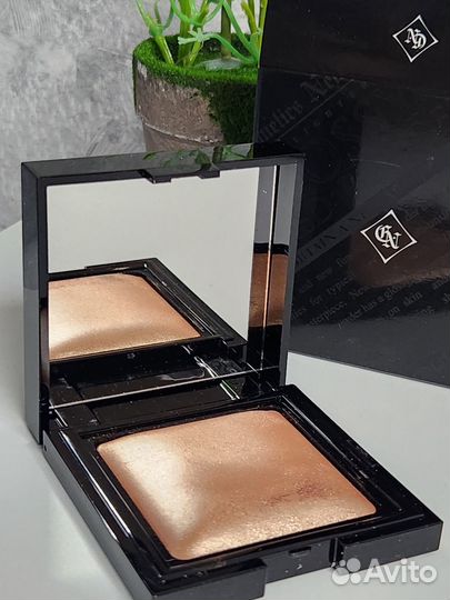 Румяна хайлайтер