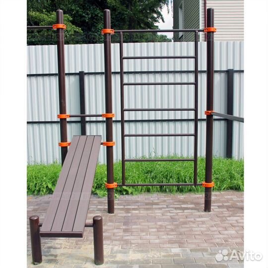 Детская спортивная площадка уличная