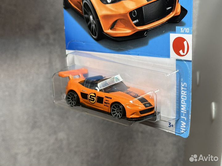 Hot wheels mazda mx-5 miata