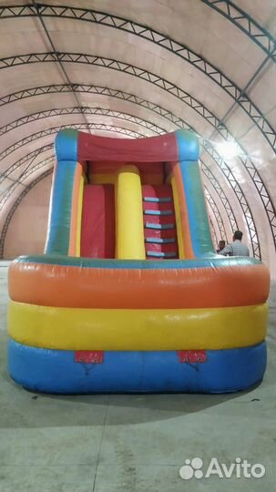 Надувная горка