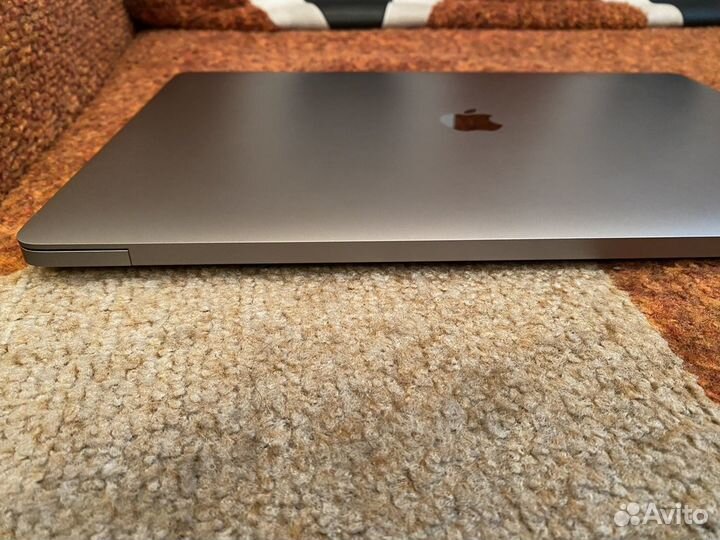 Apple MacBook Pro 16