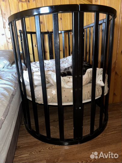 Кроватка детская