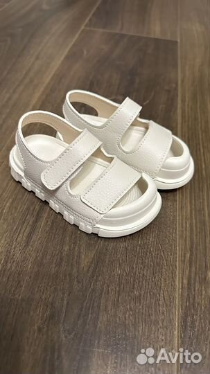 Сандалии детские